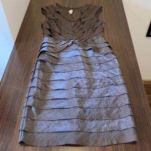 22-037 Women’s small brown ruffle dress